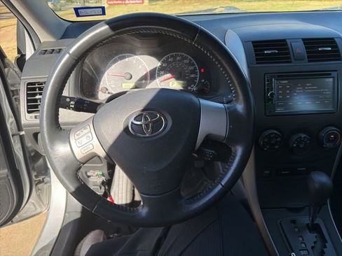 Used 2009 Toyota Corolla S image 15