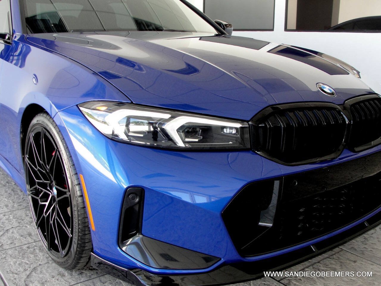 Used 2023 BMW 330i Sedan w/ M Sport Package RWD image 46