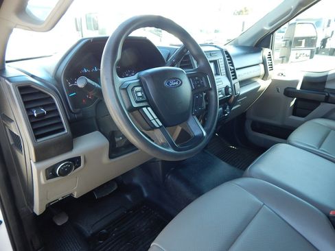 Used 2020 Ford F350 XL w/ Power Equipment Group image 18