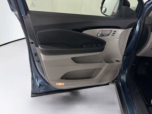 Used 2020 Honda Pilot Touring image 26