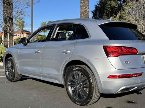 Used 2018 Audi Q5 2.0T Premium Plus w/ Premium Plus Package image 53