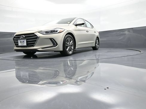 Used 2017 Hyundai Elantra Value Edition w/ Cargo Package FWD image 25