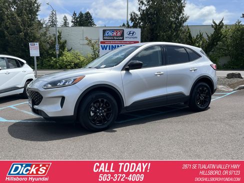 Used 2020 Ford Escape SE Sport AWD/4WD image 1