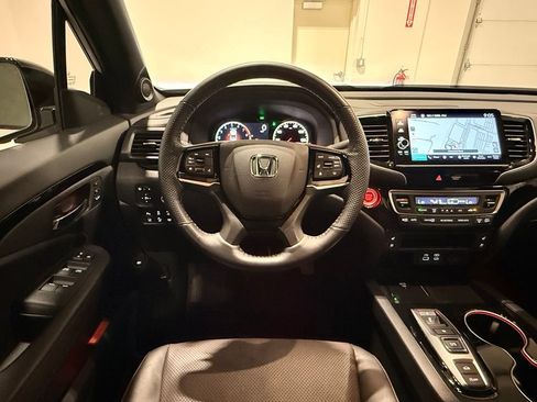 Used 2025 Honda Ridgeline Black Edition image 30