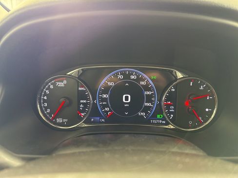 Used 2022 GMC Acadia AT4 w/ GMC Pro Grade Package image 26