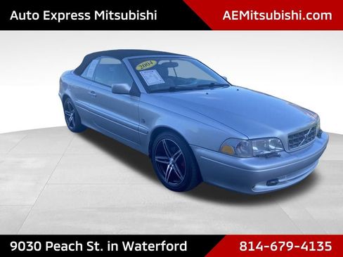 Used 2004 Volvo C70 HT image 1
