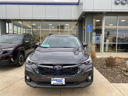 New 2026 Subaru Crosstrek 2.5i Limited w/ Crosstrek Mirror Package image 2