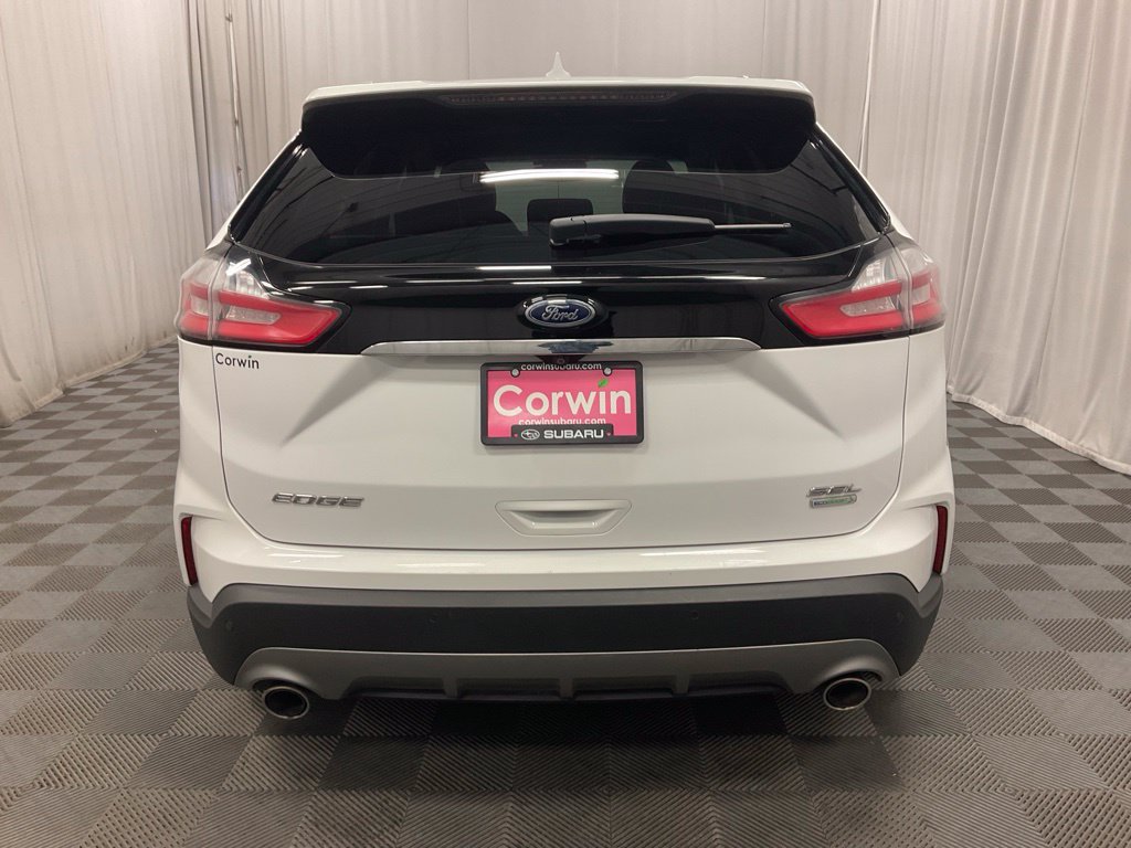 Used 2019 Ford Edge SEL w/ Equipment Group 201A FWD image 2