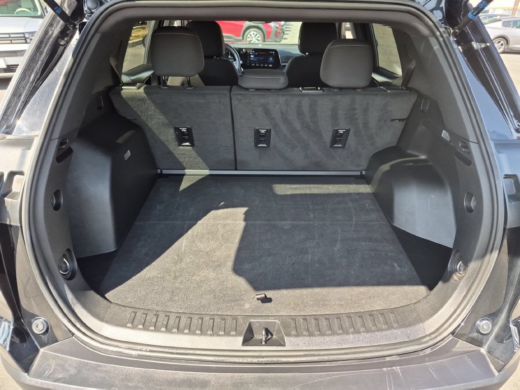 Used 2025 Chevrolet Equinox LT FWD image 26