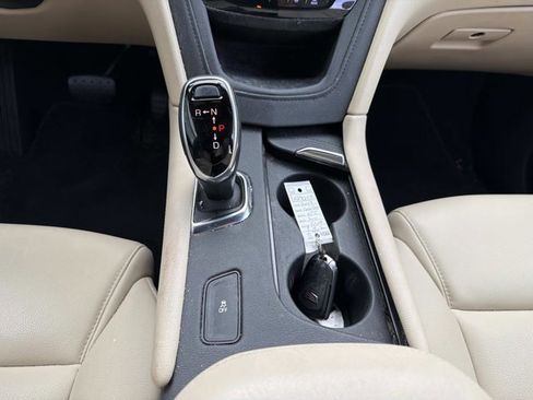 Used 2019 Cadillac XT5 FWD image 31