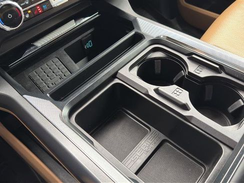 Certified 2024 Ford F250 Lariat w/ Lariat Ultimate Package image 36