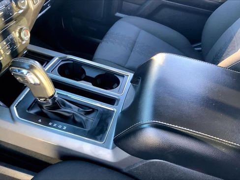 Used 2018 Ford F150 XLT w/ Equipment Group 302A Luxury image 16