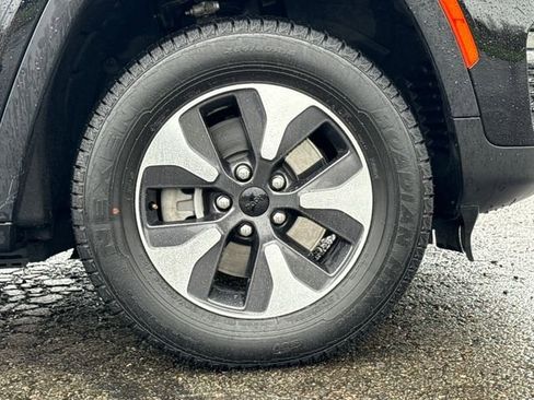 Used 2024 Jeep Grand Cherokee Limited 4xe image 9