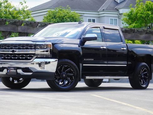 Used 2017 Chevrolet Silverado 1500 LTZ w/ Sport Package AWD/4WD image 2