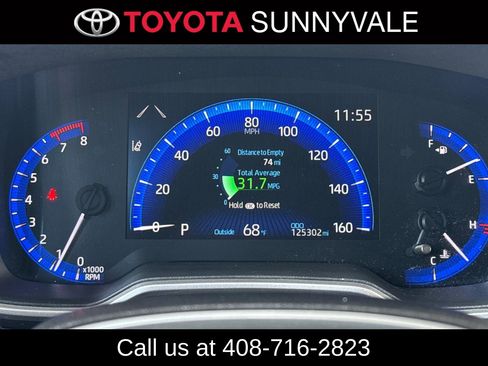 Used 2022 Toyota Corolla Cross XLE FWD image 28