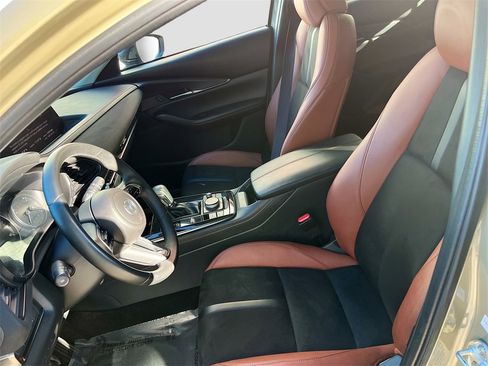 Used 2024 MAZDA CX-30 Carbon image 21