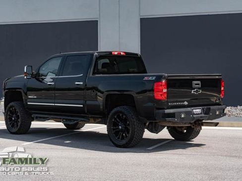 Used 2016 Chevrolet Silverado 3500 LTZ AWD/4WD image 6