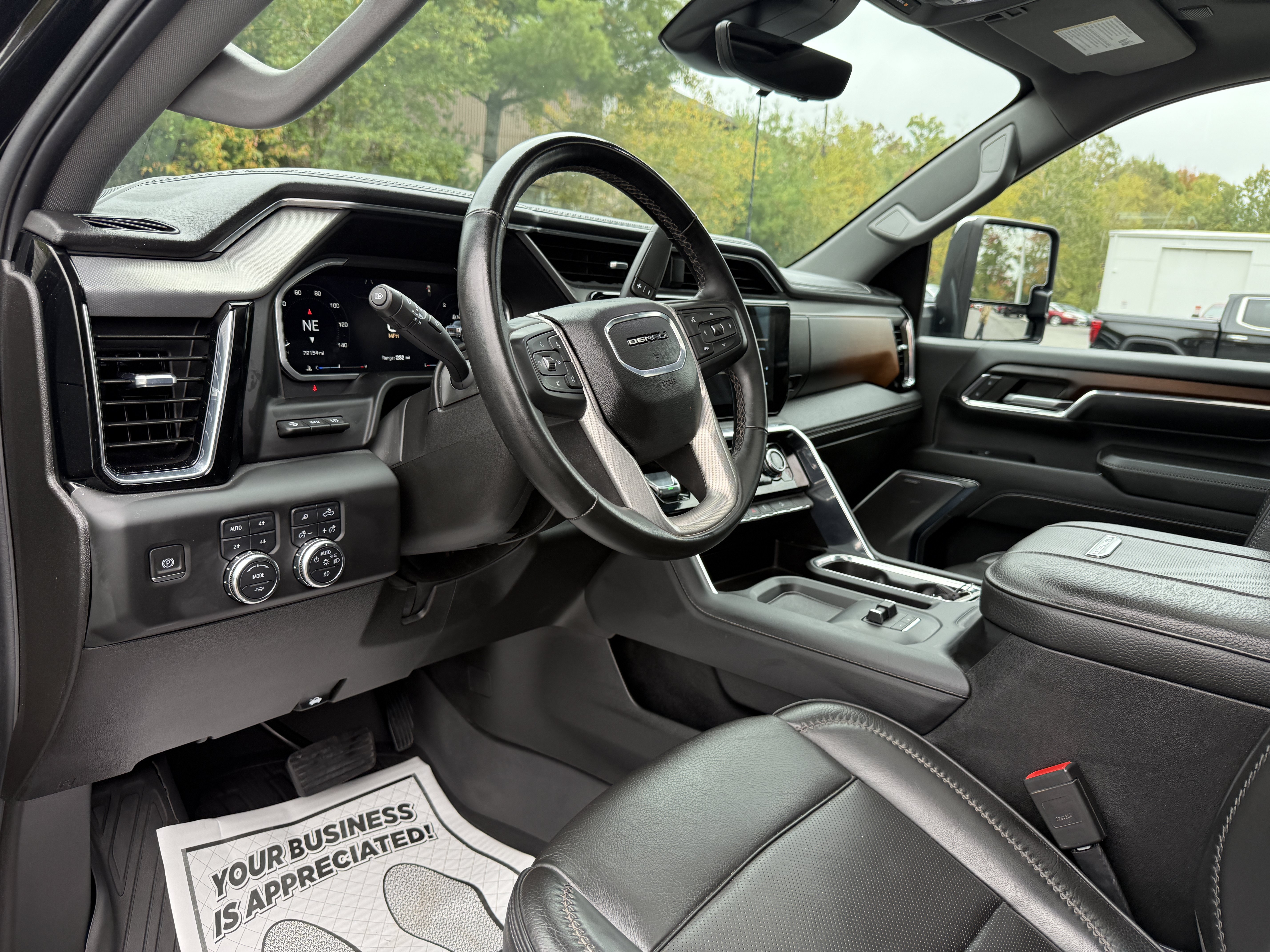 Used 2024 GMC Sierra 2500 Denali w/ Denali Reserve Package AWD/4WD image 13