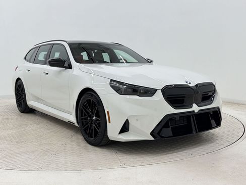 New 2027 BMW M5 Touring AWD/4WD image 7