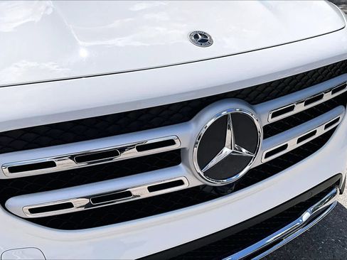 Used 2023 Mercedes-Benz GLB 250 image 30