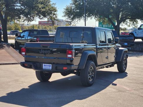 New 2026 Jeep Gladiator Sport image 4