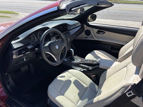 Used 2012 BMW 328i Convertible image 10