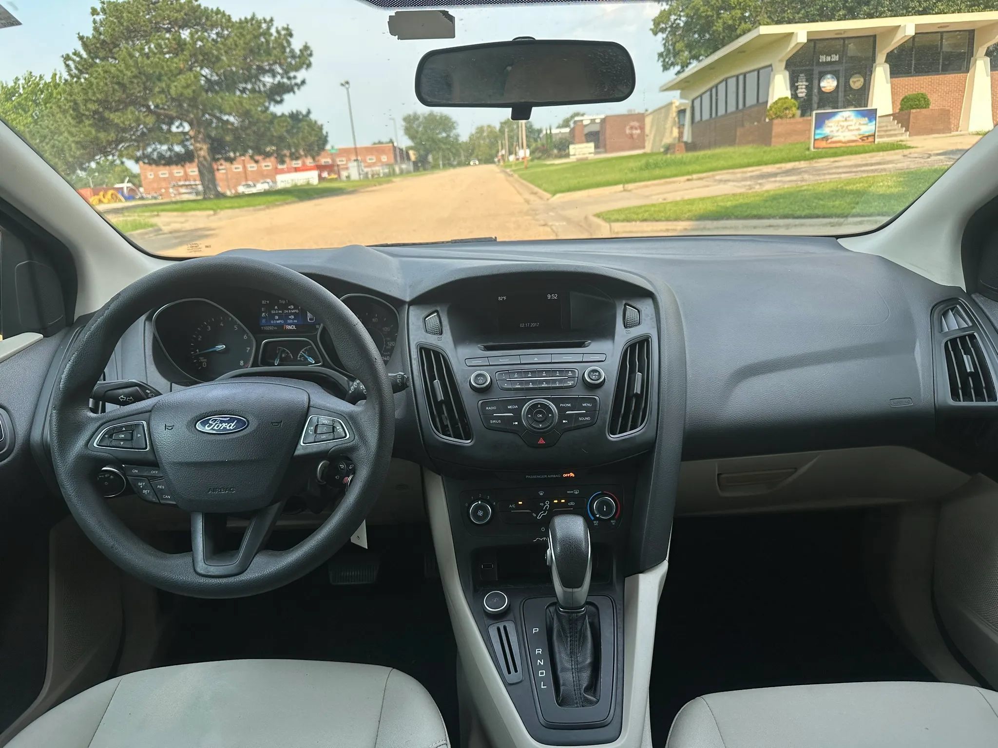Used 2017 Ford Focus SE FWD image 15