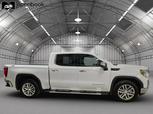 Used 2019 GMC Sierra 1500 SLT w/ X31 Off-Road Package AWD/4WD image 4