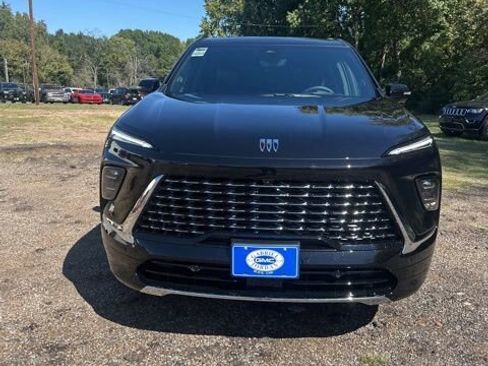 New 2026 Buick Enclave Avenir w/ Super Cruise Package FWD image 8