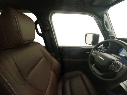 Used 2025 Toyota Land Cruiser w/ Premium Package image 31