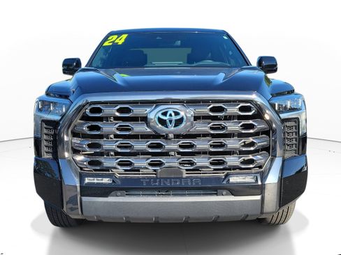 Used 2024 Toyota Tundra Platinum AWD/4WD image 2