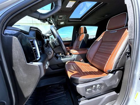 Certified 2024 GMC Sierra 1500 Denali Ultimate AWD/4WD image 11