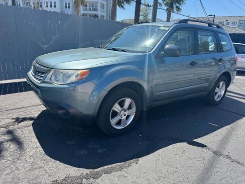Used 2011 Subaru Forester 2.5X w/ Alloy Wheel Value Pkg image 12