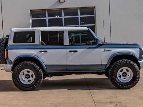 Used 2023 Ford Bronco Heritage Edition image 11
