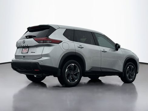 Certified 2024 Nissan Rogue SV image 2