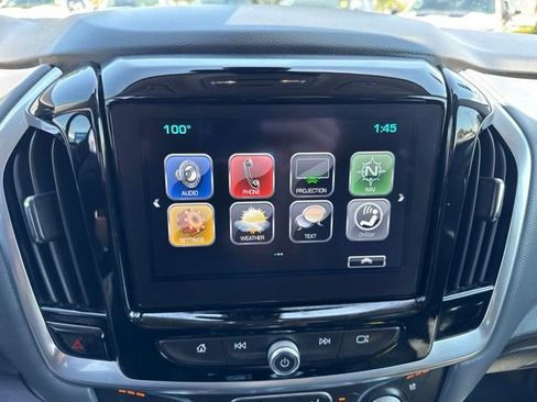 Used 2018 Chevrolet Traverse Premier AWD/4WD image 27
