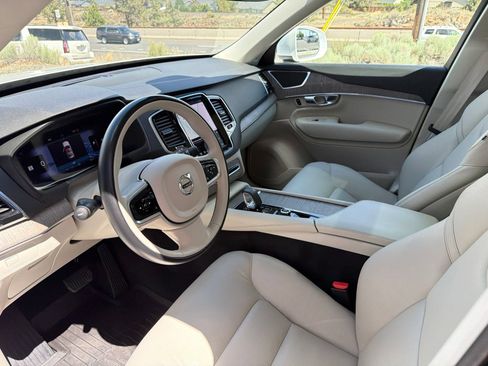 Used 2023 Volvo XC90 B6 Plus AWD/4WD image 20