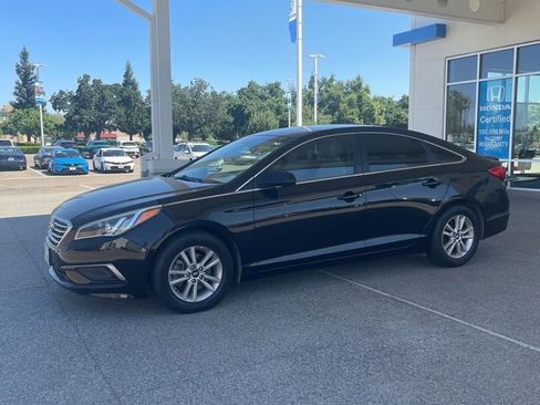 Used 2016 Hyundai Sonata SE FWD image 1