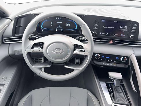 New 2026 Hyundai Elantra Sport image 17