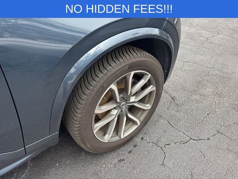 Used 2019 Volvo XC90 T5 Momentum w/ Multimedia Package image 18