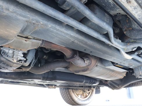 Used 2013 Lexus LX 570 4WD image 89