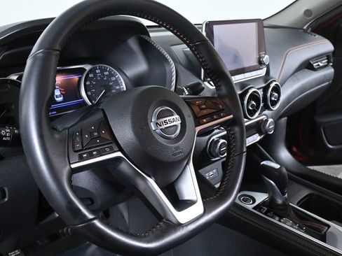 Certified 2022 Nissan Sentra SR w/ Electronics Package image 15