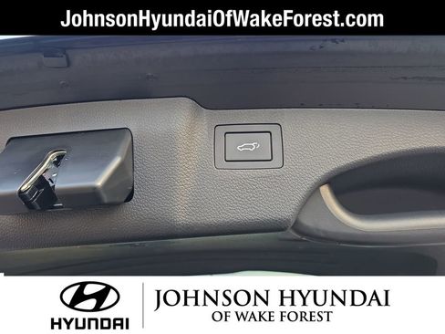 Used 2017 Hyundai Santa Fe Sport image 21