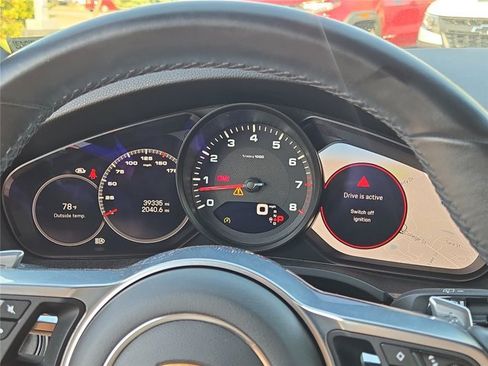 Used 2023 Porsche Cayenne Platinum Edition AWD/4WD image 57