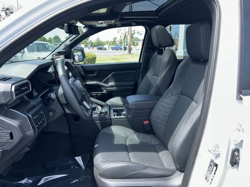 Used 2026 Toyota 4Runner TRD Off-Road Premium w/ Tow Technology Package AWD/4WD image 13