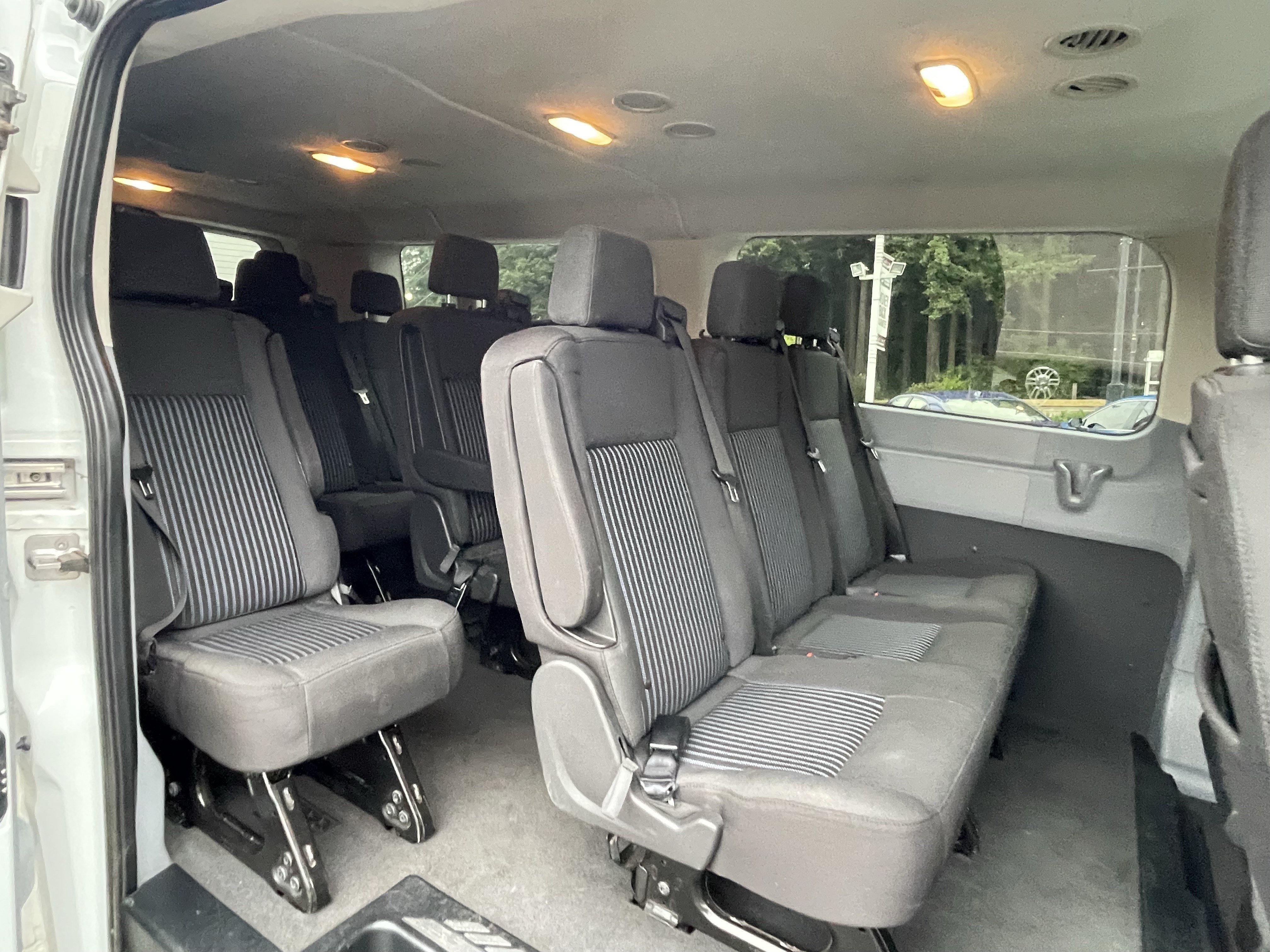 Used 2019 Ford Transit 350 XLT RWD image 9