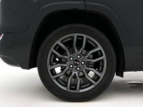 Used 2024 GMC Terrain Denali w/ Black Diamond Edition image 27