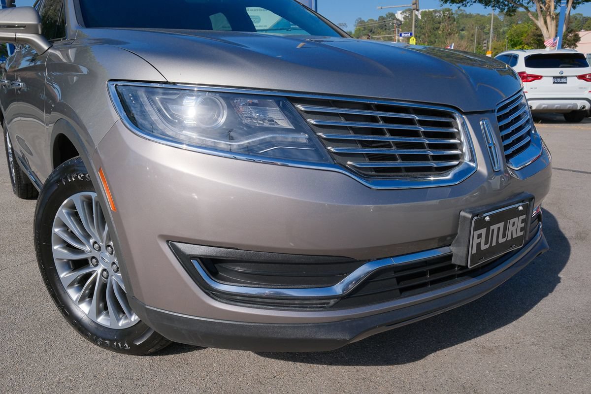 Used 2016 Lincoln MKX Select w/ Select Plus Package FWD image 7