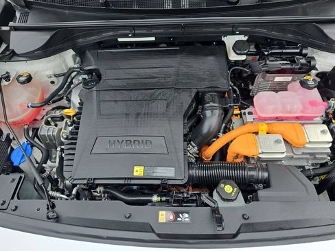 Used 2020 Kia Niro LX FWD image 22