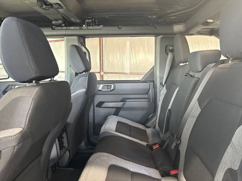 New 2025 Ford Bronco 4-Door image 13